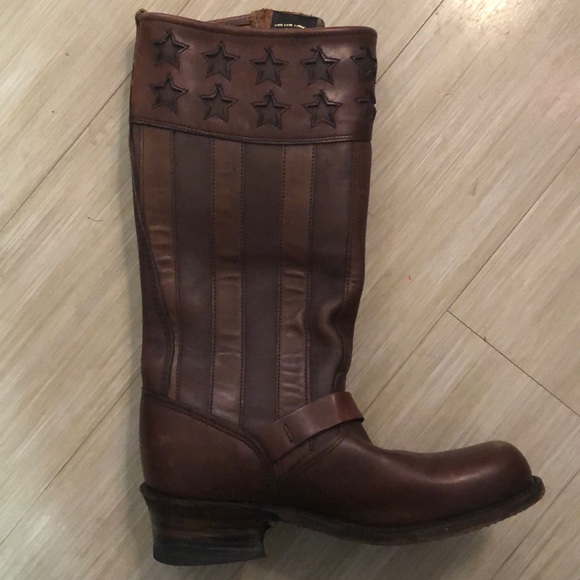Frye Americana Anniversary Edition - Picture 5 of 16